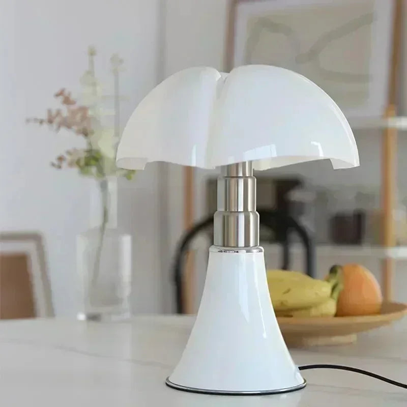 SkandiShop Art Deco White Petal Table Lamp Bedside Office Table Study Desk Lamp Living Room Bedroom Floor Lamp for Home and Decoration